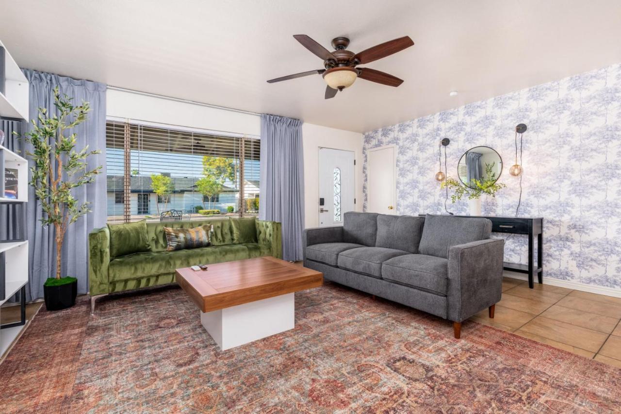 Gem! Pool, Patio, & Prime Location! *