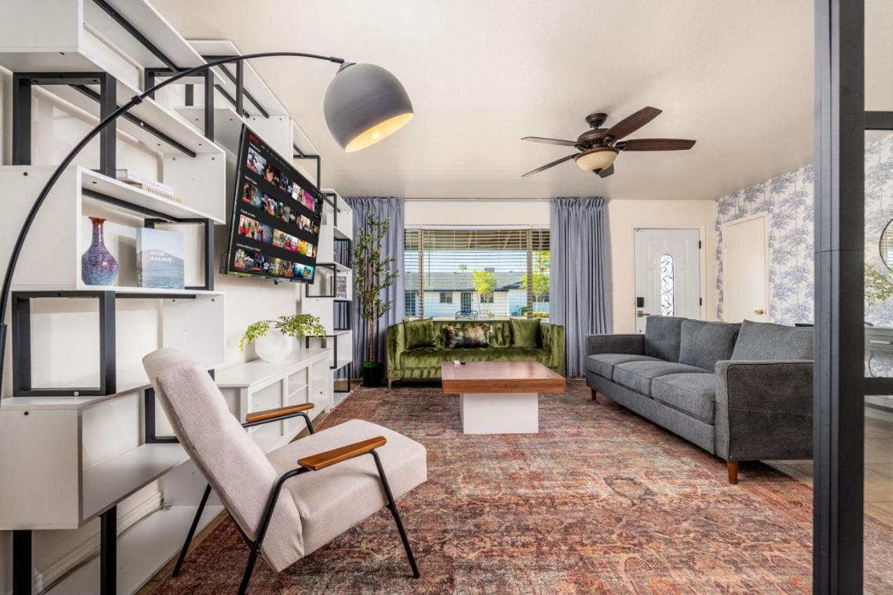 Gem! Pool, Patio, & Prime Location!