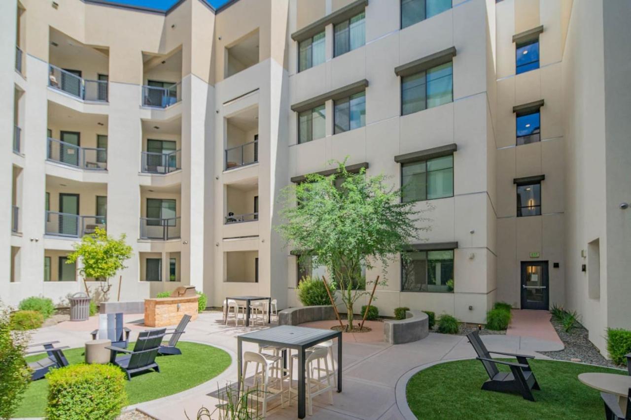 Apartment Modern 1br Kierland Commons, Tpc Golf, Pool, Gym, W-d *
