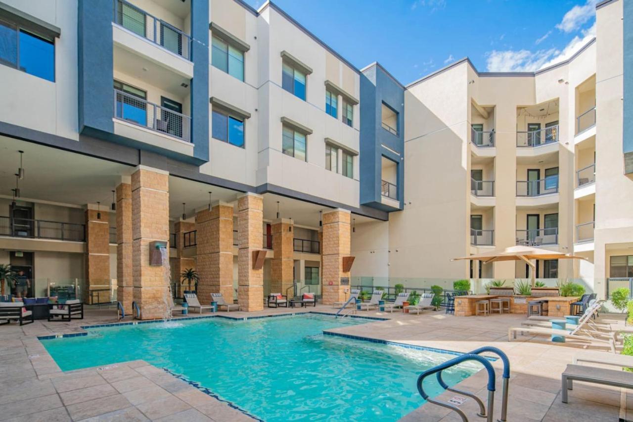 Apartment Modern 1br Kierland Commons, Tpc Golf, Pool, Gym, W-d *