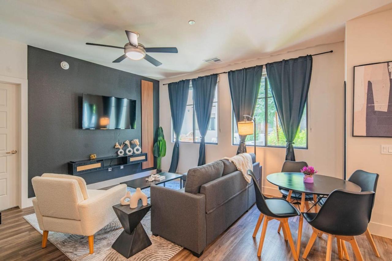 Modern 1br Kierland Commons, Tpc Golf, Pool, Gym, W-d Apartment Scottsdale