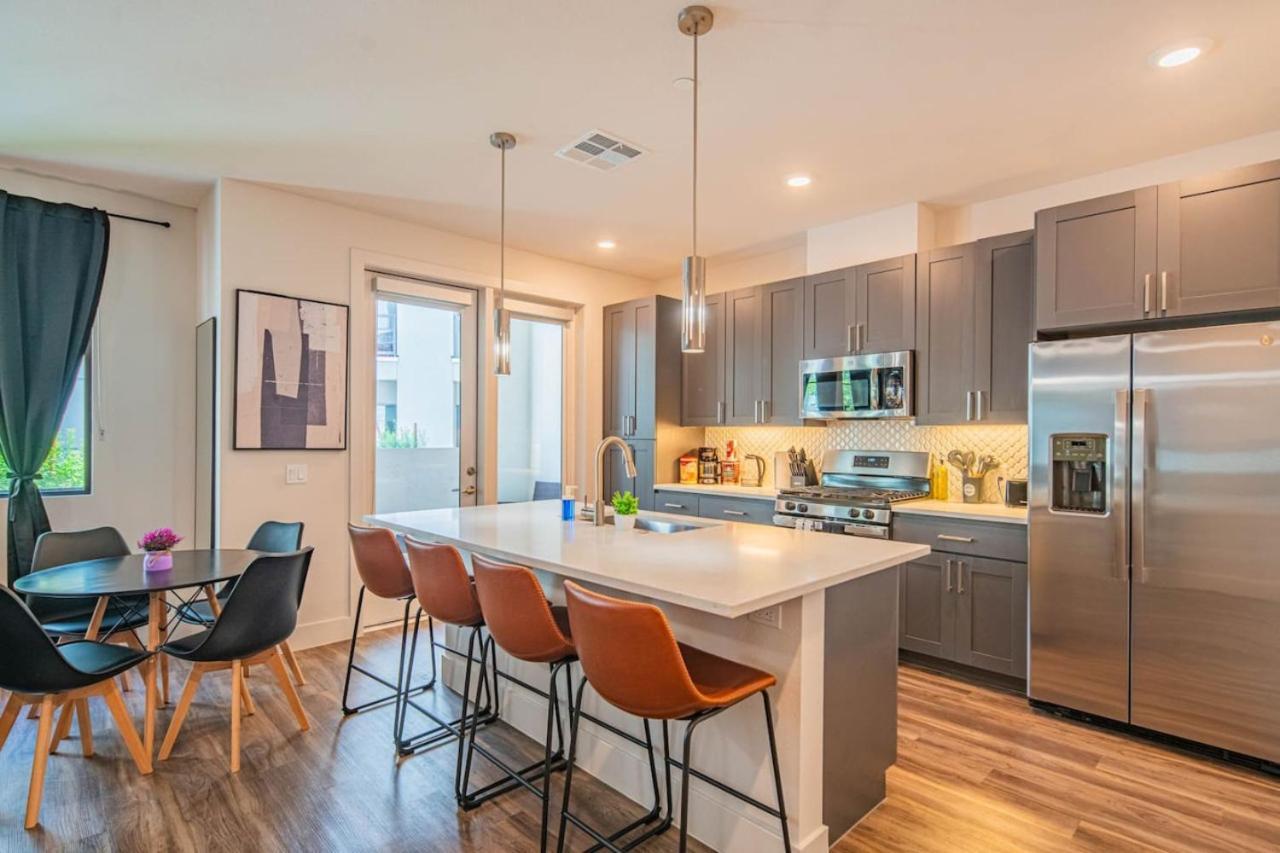 Modern 1br Kierland Commons, Tpc Golf, Pool, Gym, W-d * Scottsdale