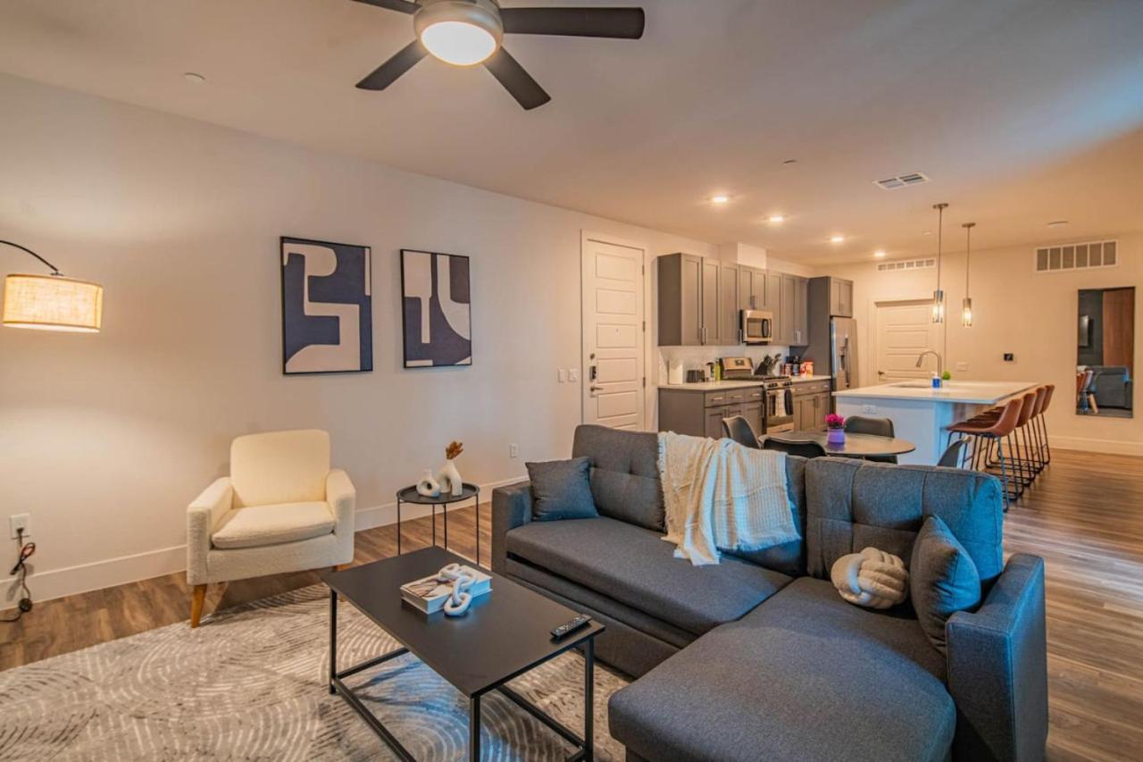 Cozy 1br Kierland Commons, Tpc Golf, Pool, Gym, W-d Scottsdale