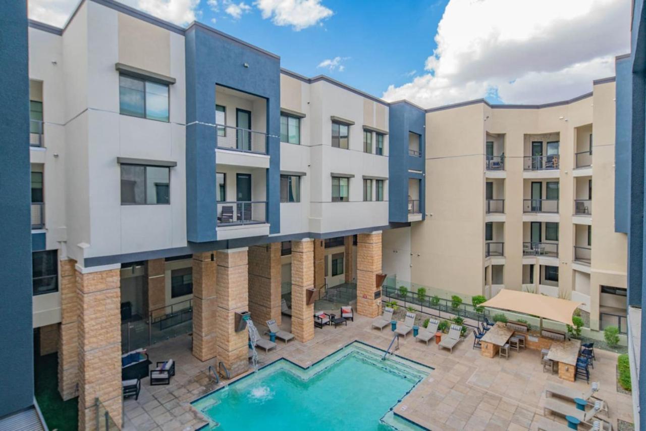 Cozy 1br Kierland Commons, Tpc Golf, Pool, Gym, W-d *