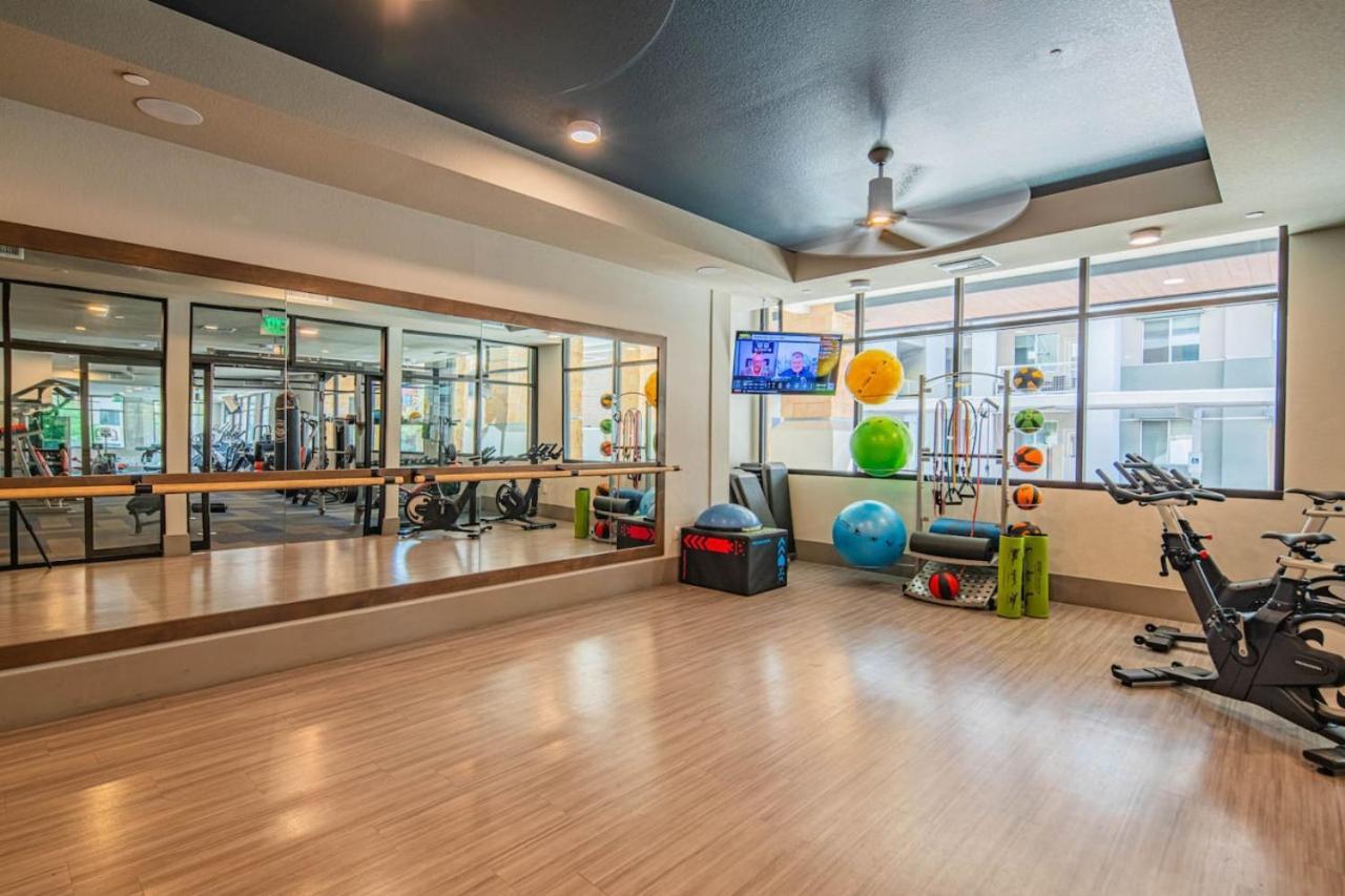 Cozy 1br Kierland Commons, Tpc Golf, Pool, Gym, W-d Apartment Scottsdale