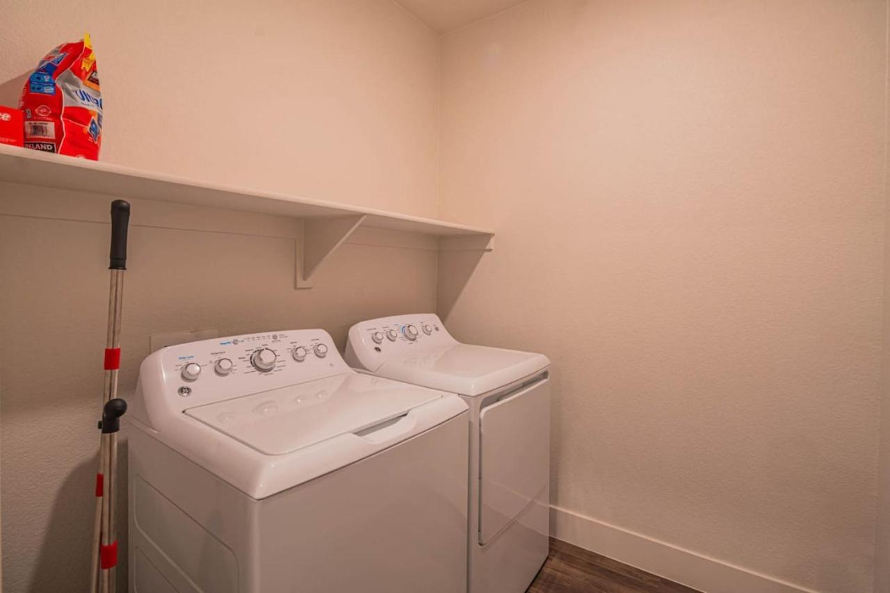Cozy 1br Kierland Commons, Tpc Golf, Pool, Gym, W-d Scottsdale