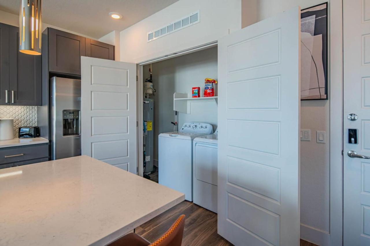 Serene 1br Kierland Commons, Tpc Golf, Pool, Gym, W-d *