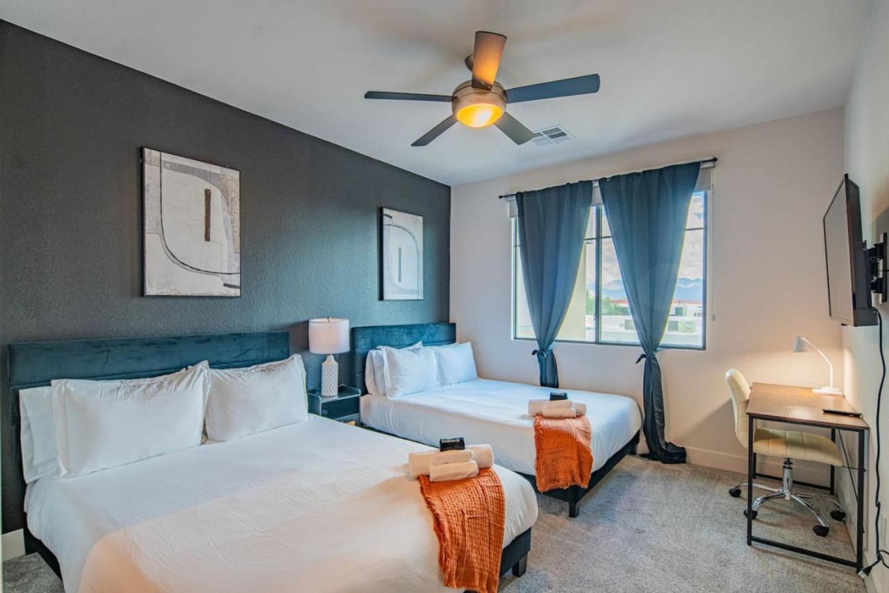 Serene 1br Kierland Commons, Tpc Golf, Pool, Gym, W-d Scottsdale