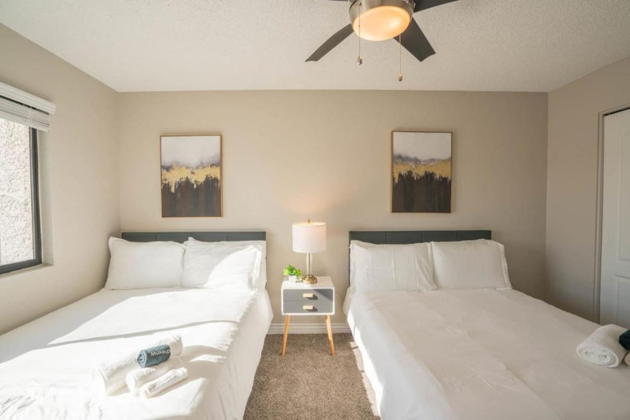Modern 2bd - Parking, Gym, Pool - Sleeps 8 - 5 Min Casino