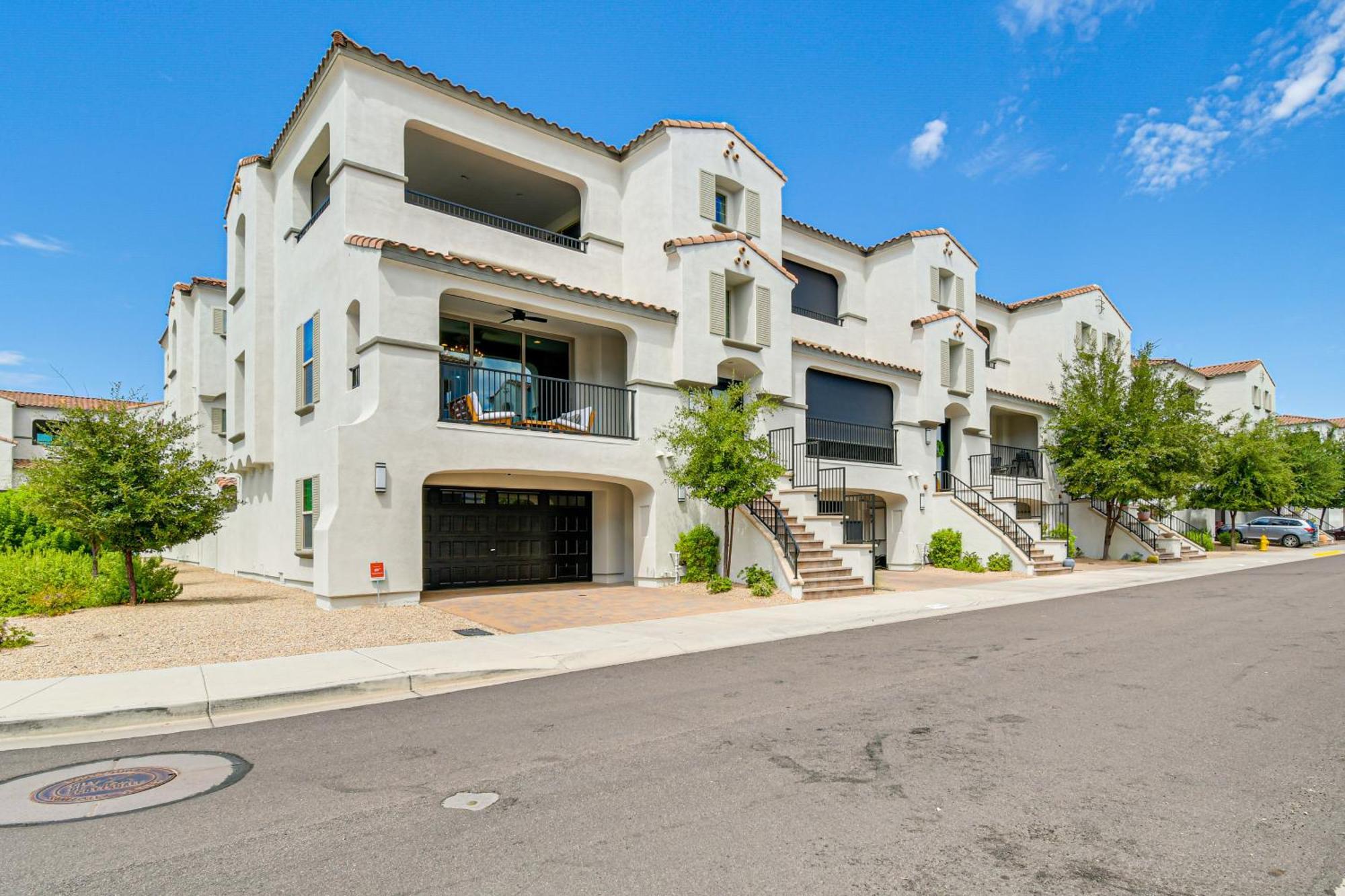 Holiday home Townhome Near Tpc About 11 Mi To Old Town!
