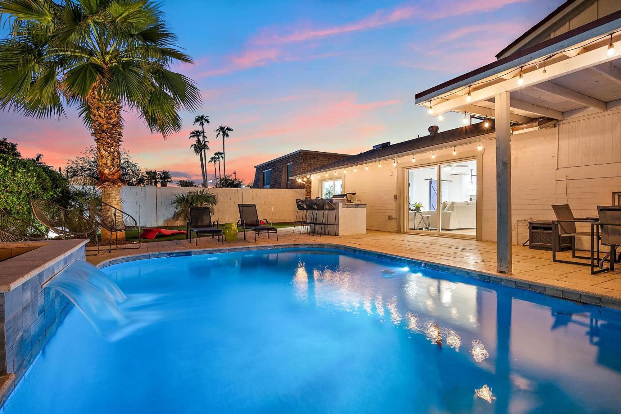 Holiday home Pool Ping Pong Pool Table Arcade Corn Hole