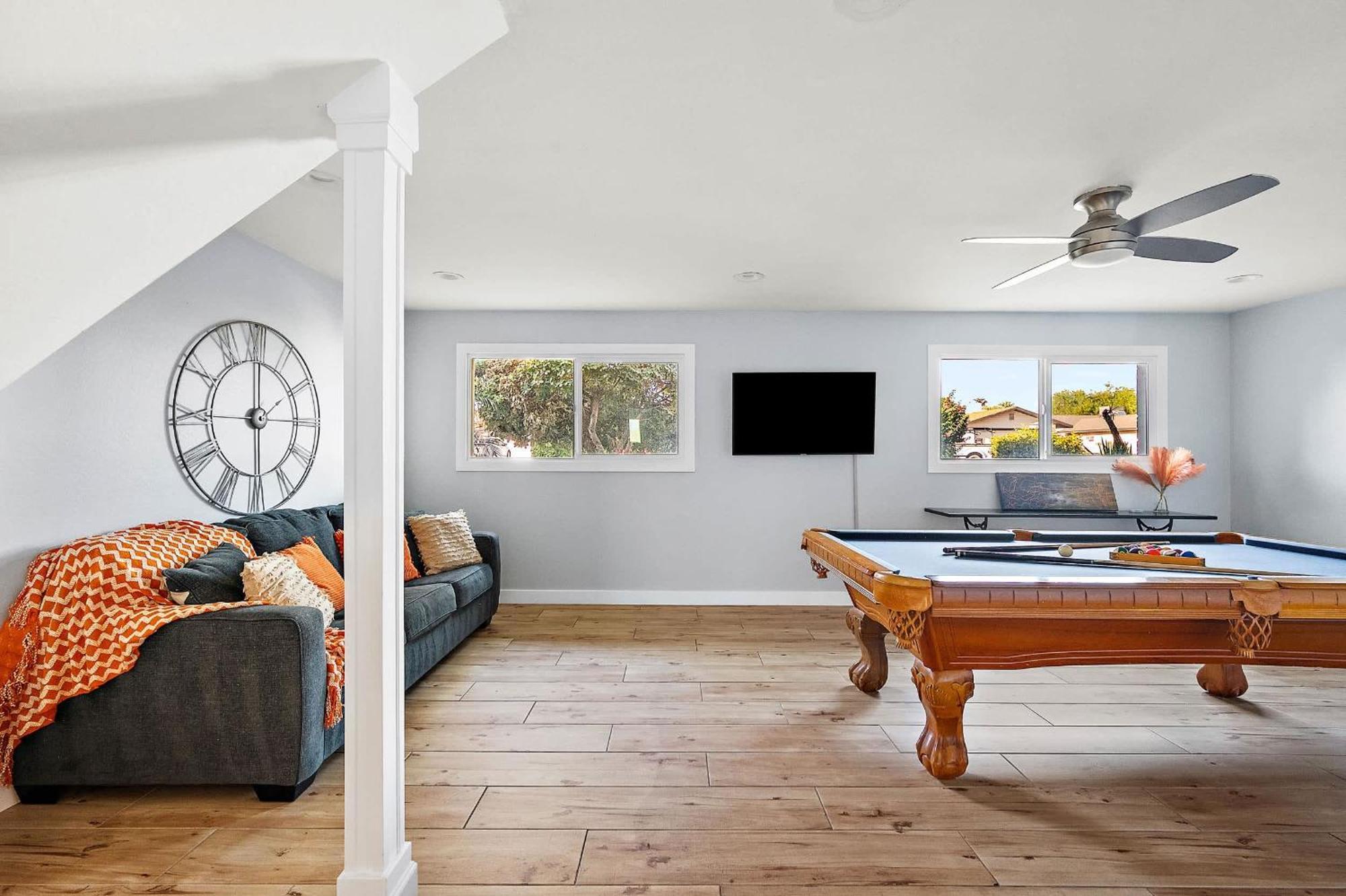 Holiday home Pool Ping Pong Pool Table Arcade Corn Hole *