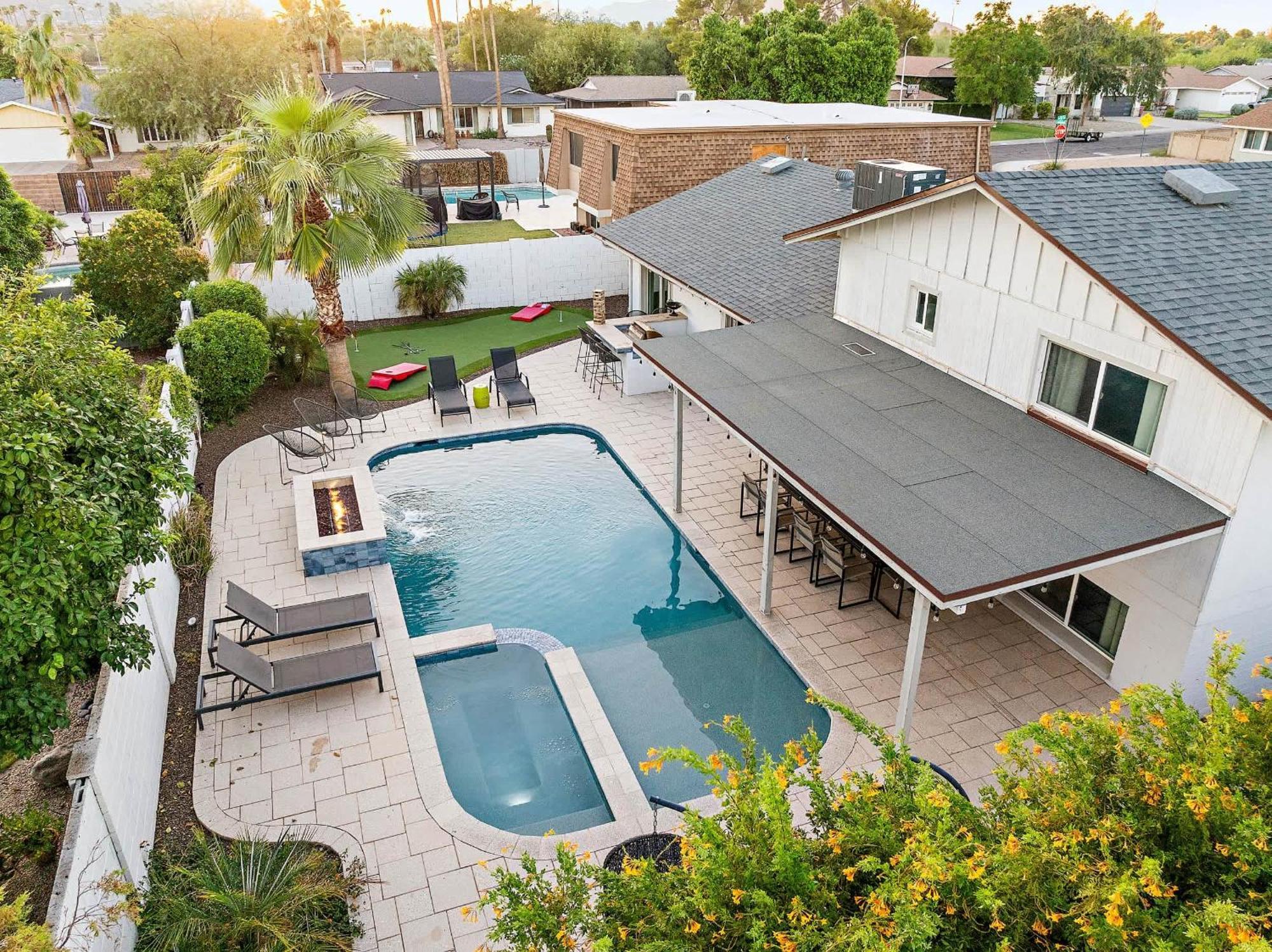 Pool Ping Pong Pool Table Arcade Corn Hole Holiday home Scottsdale