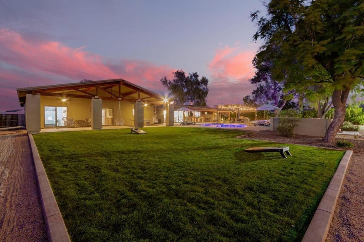 Davenport - Scottsdale's Largest Hot Tub - Sportcourt Holiday home *