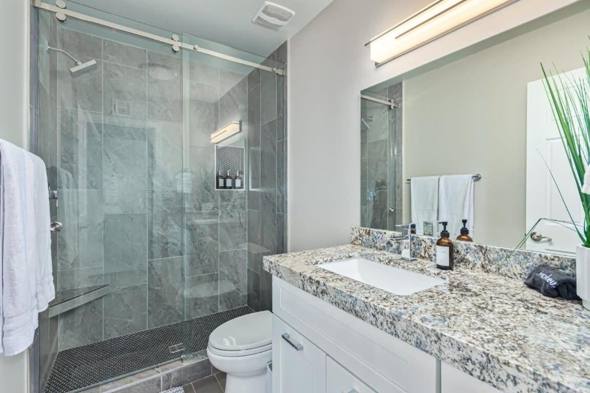 Davenport - Scottsdale's Largest Hot Tub - Sportcourt Holiday home *