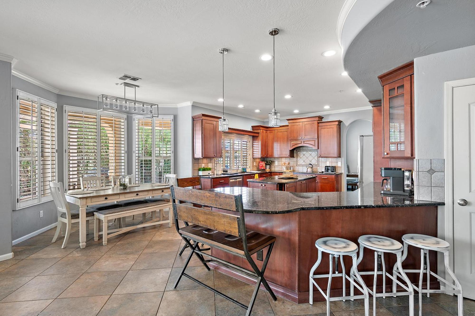Holiday home Elegant Desert Retreat With Private Pool, Hot Tub, Game Room, And Family-friendly Amenities Scottsdale