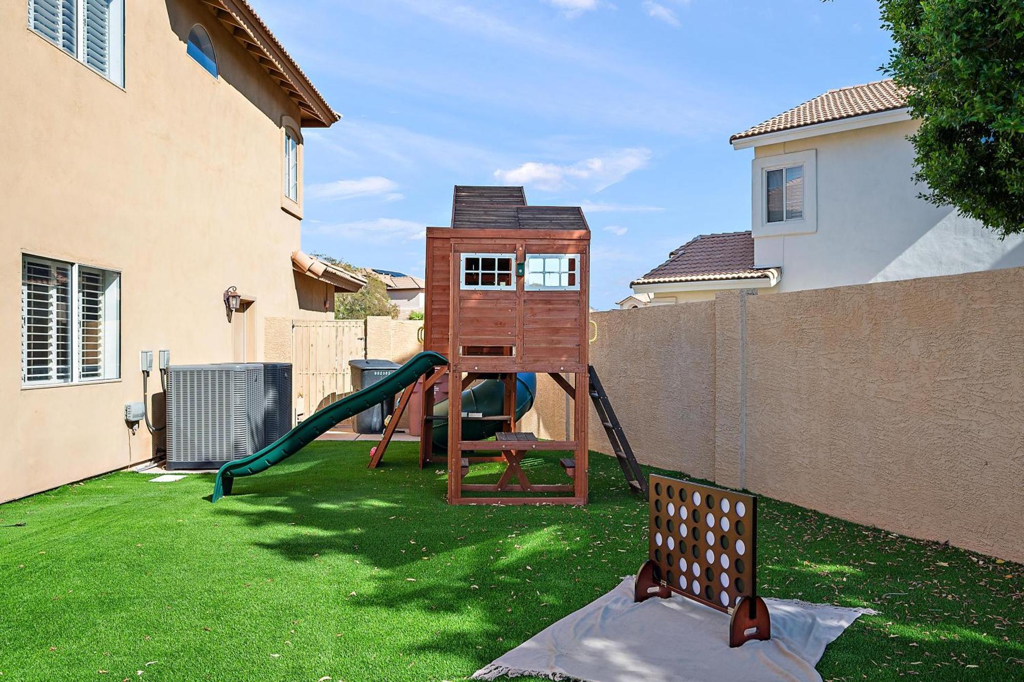 Holiday home Elegant Desert Retreat With Private Pool, Hot Tub, Game Room, And Family-friendly Amenities Scottsdale