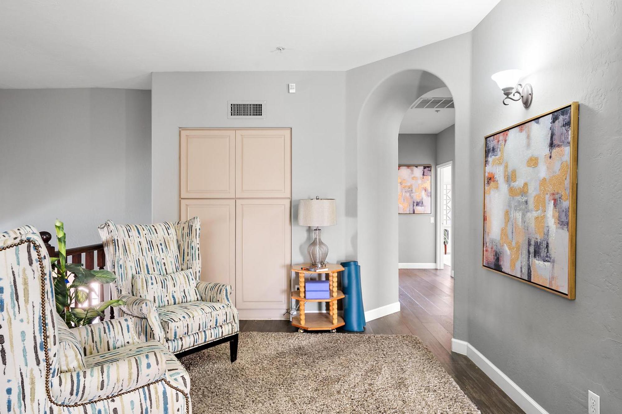 Elegant Desert Retreat With Private Pool, Hot Tub, Game Room, And Family-friendly Amenities Scottsdale