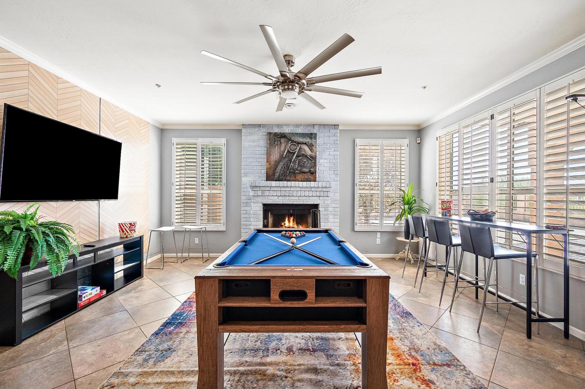 Holiday home Elegant Desert Retreat With Private Pool, Hot Tub, Game Room, And Family-friendly Amenities *
