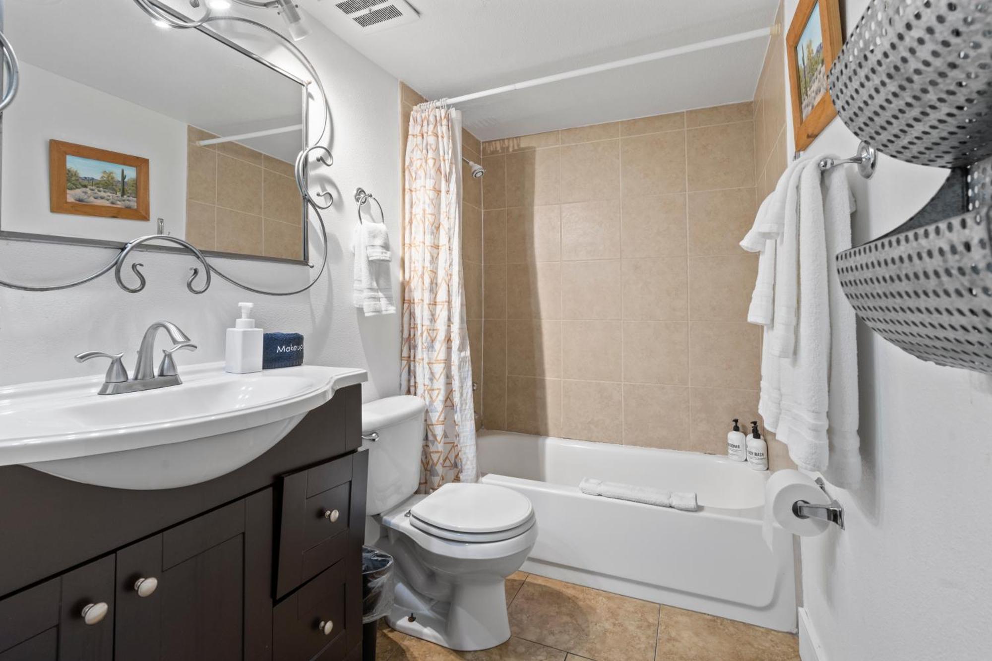 Cozy 2br W Pool Near Old Town Holiday home