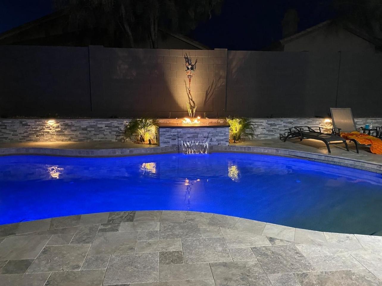 Luxury Homestyle Getaway Wpool, Gym, & Office *