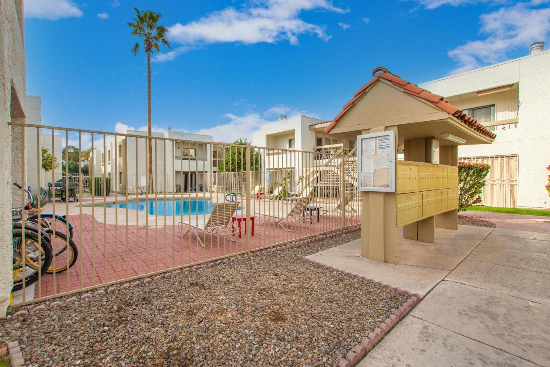 Apartment Greenbelt Condo-patiopooltennisold Town 5min *