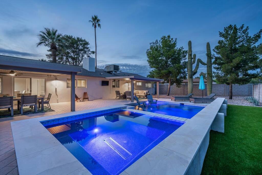 Dos Cacti Outdoor Oasis, Heated Pool, Spa, Bikes, Ev, Bbq * Scottsdale