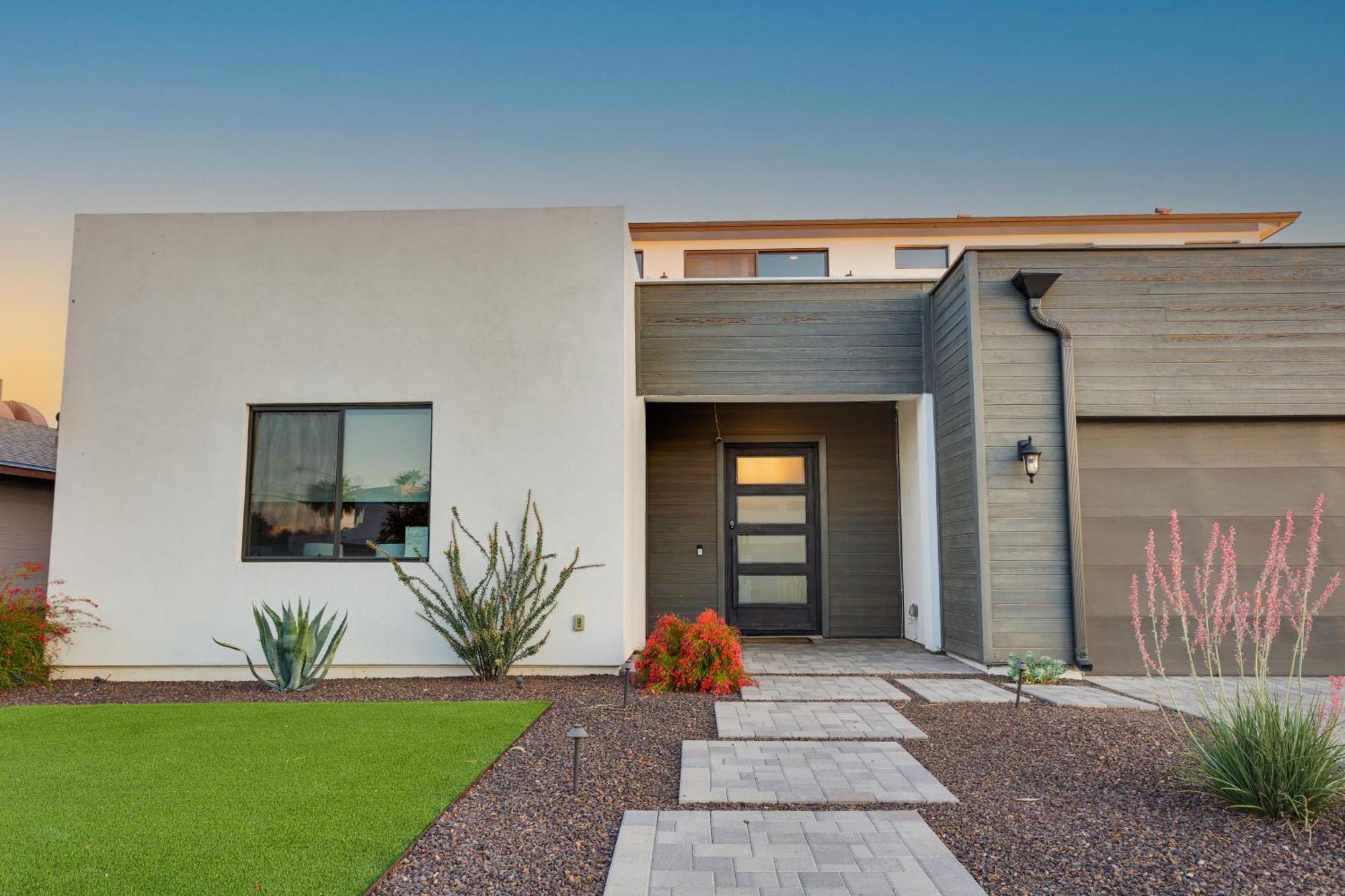 Desert Sky Luxury Pool & Walk To Old Town! * Scottsdale