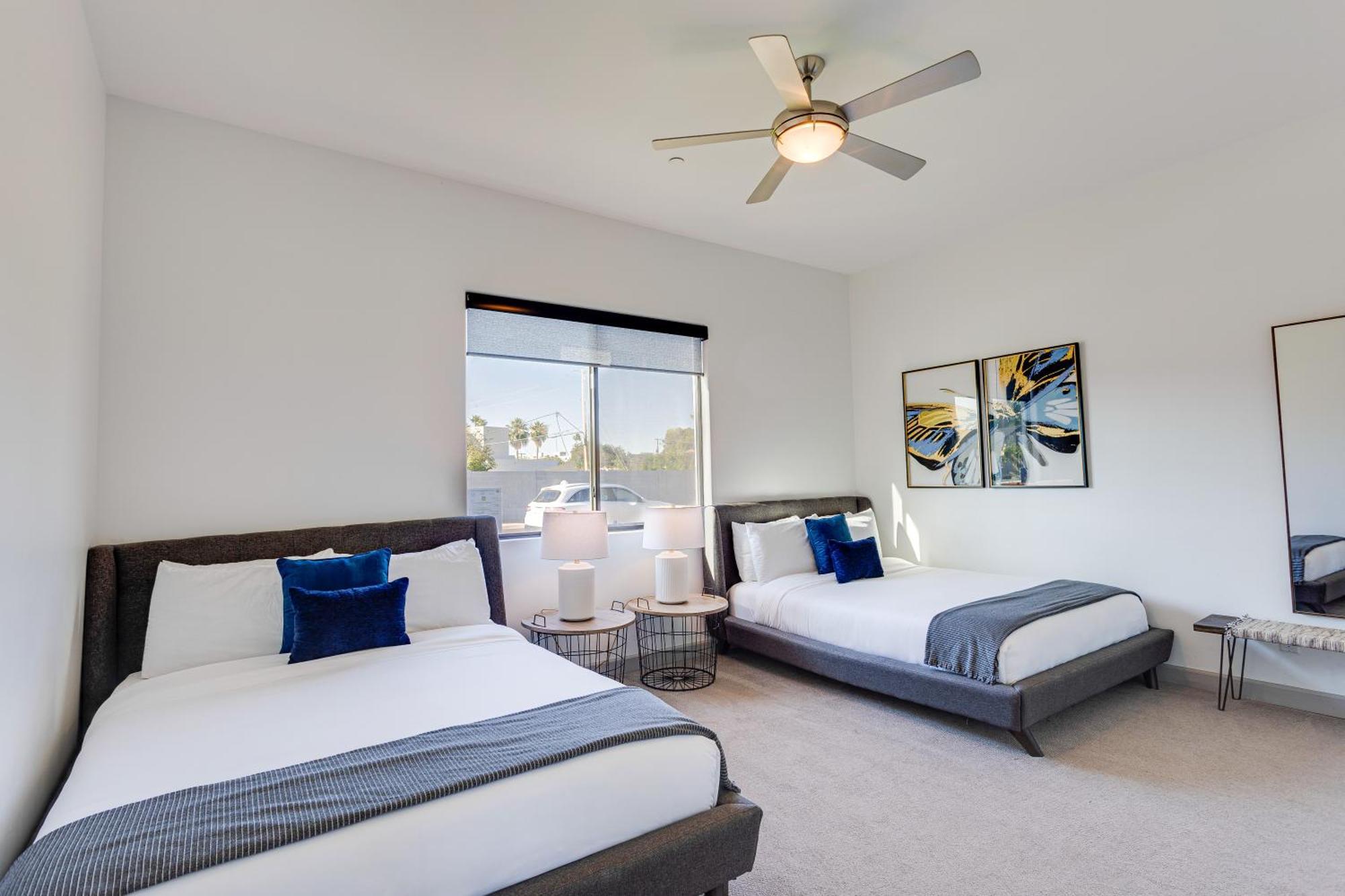 Holiday home Desert Sky Luxury Pool & Walk To Old Town! Scottsdale