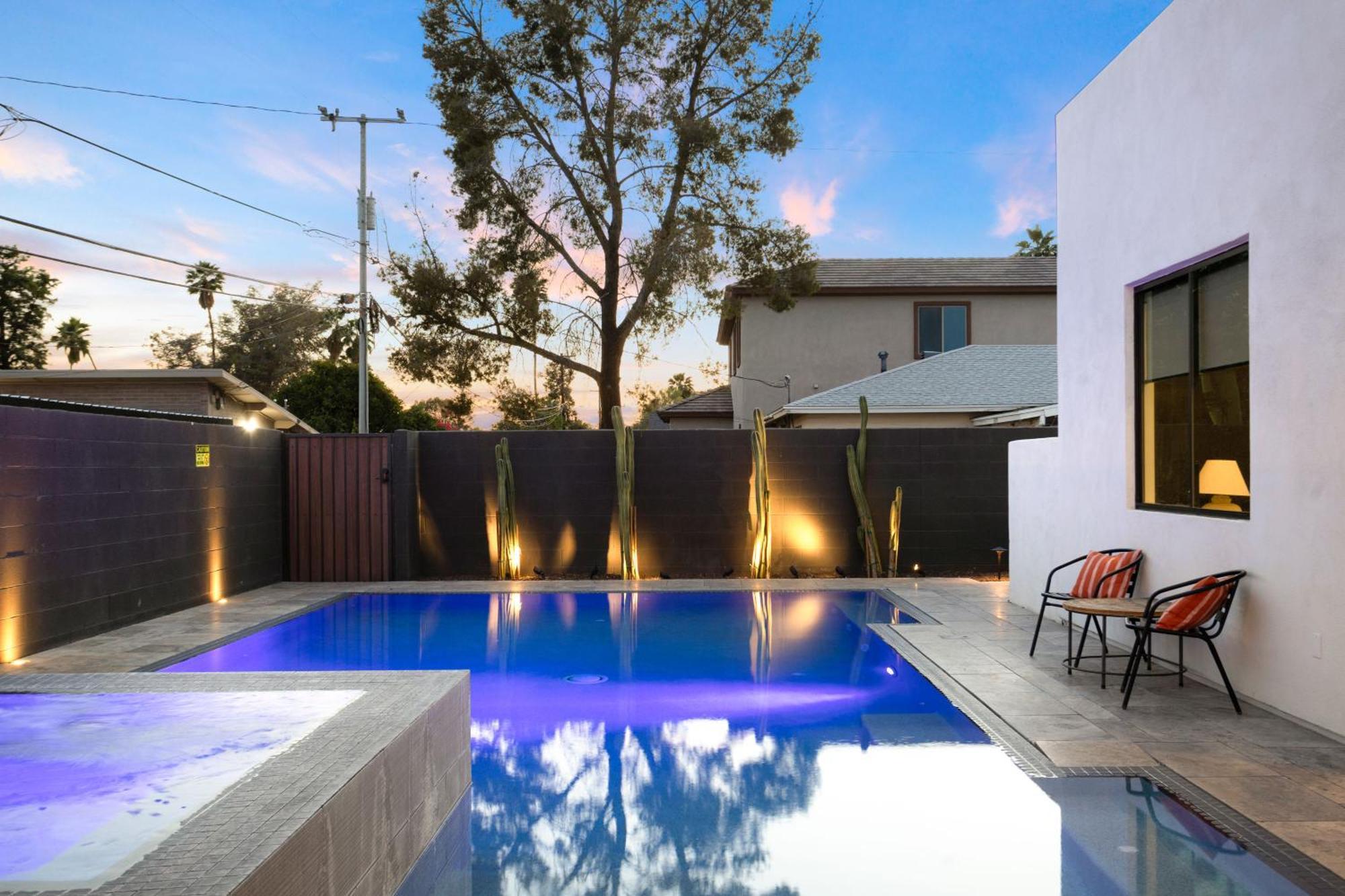 Holiday home Desert Sky Luxury Pool & Walk To Old Town! *