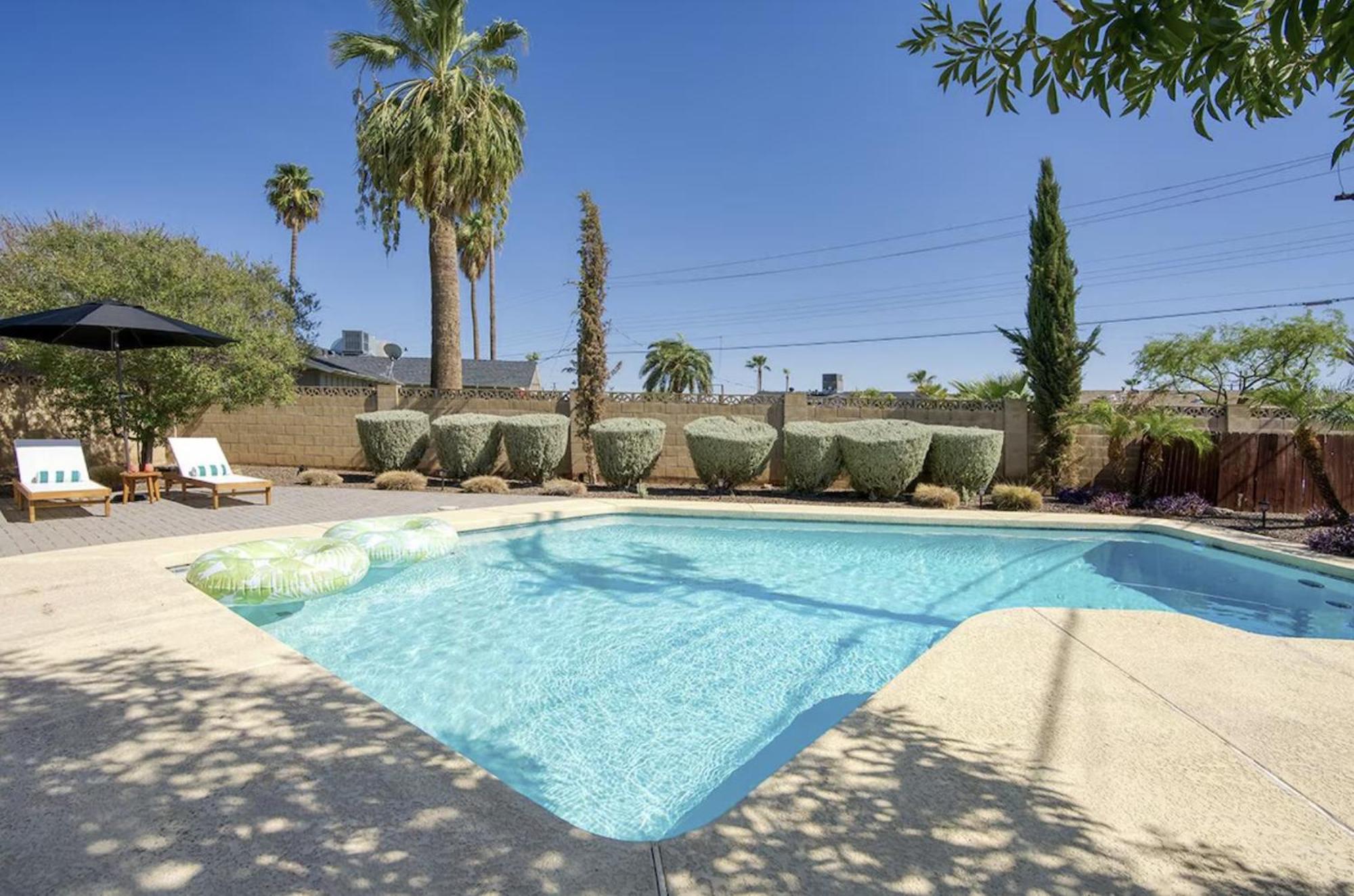 Old Town - Pool, Golf, And Fire Pit Holiday home