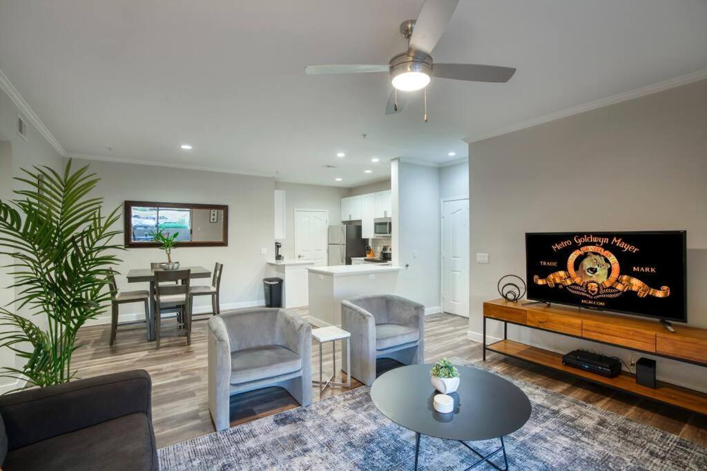 Apartment Modern 2-br North