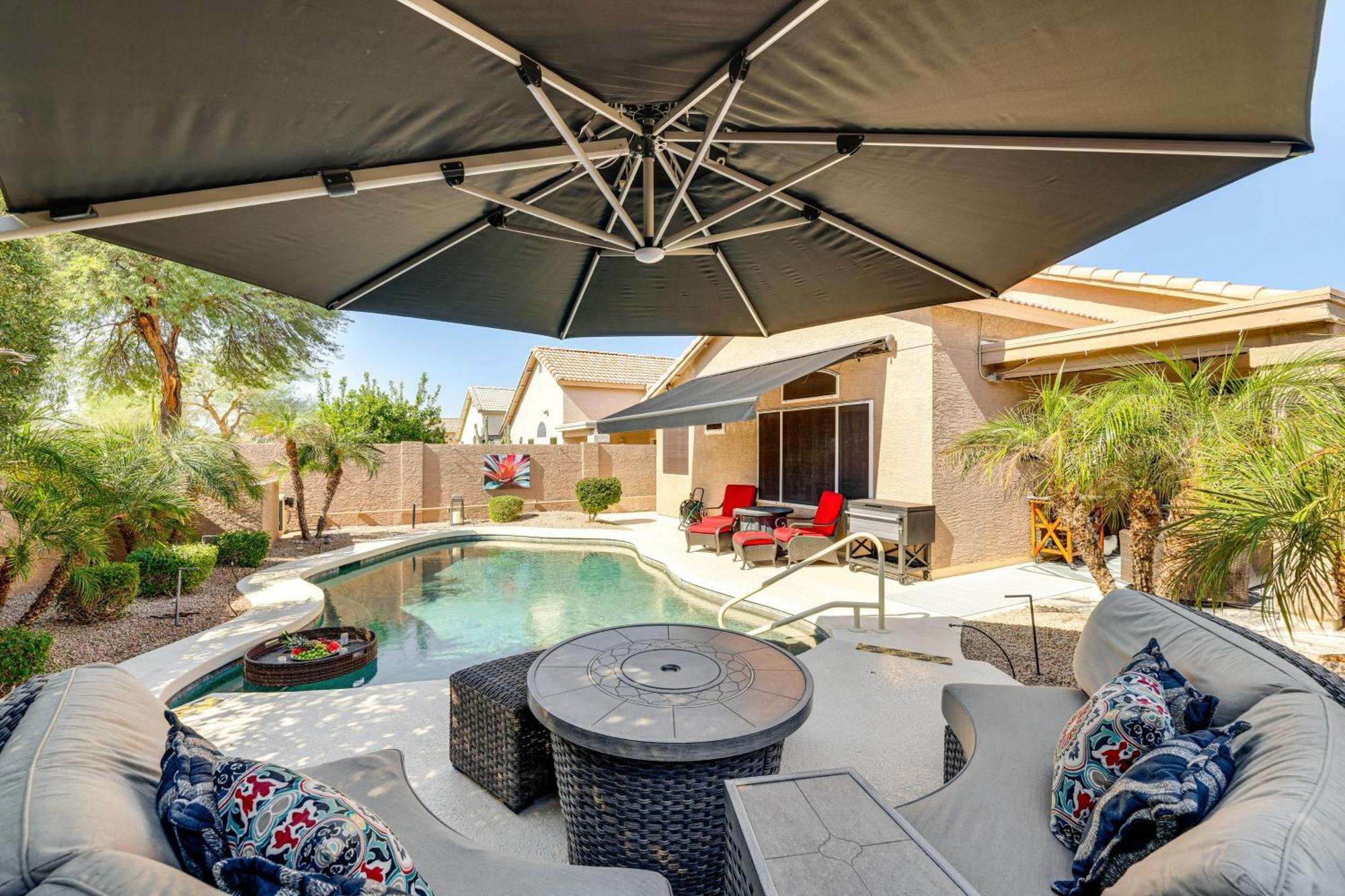 Holiday home With Heated Pool Near Hikes, Venues *