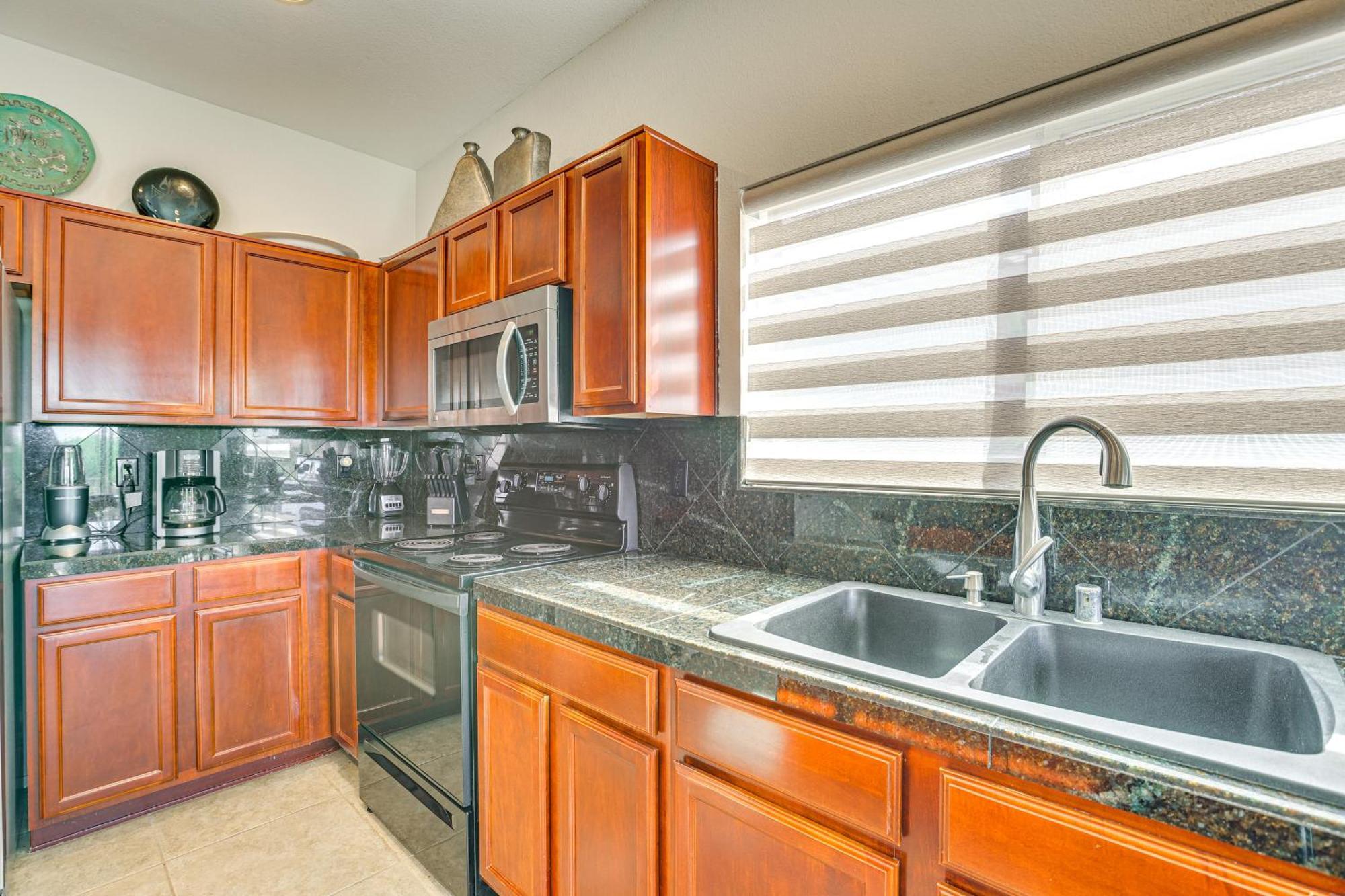 Golf Course Views And Patio Quiet Holiday home Scottsdale