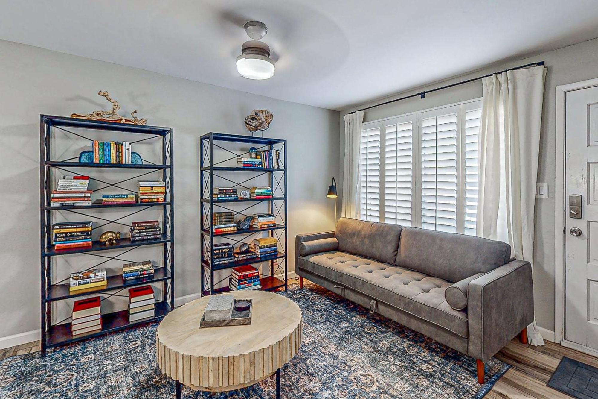 Apartment Desert Dream Escape *