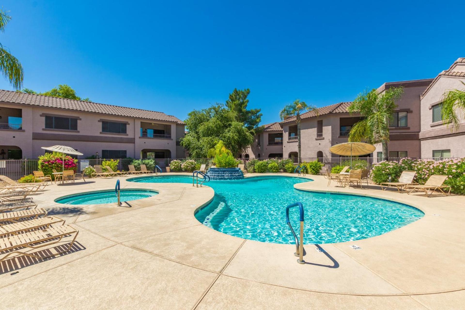 Stunning 3 Bedroom In The Heart Of *