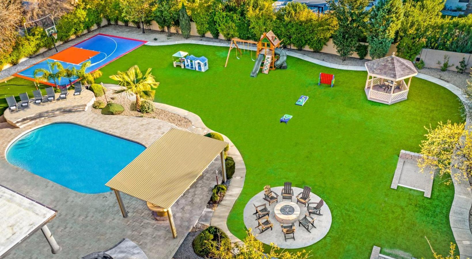 Holiday home Kids Package I Playground I Heated Pool I I