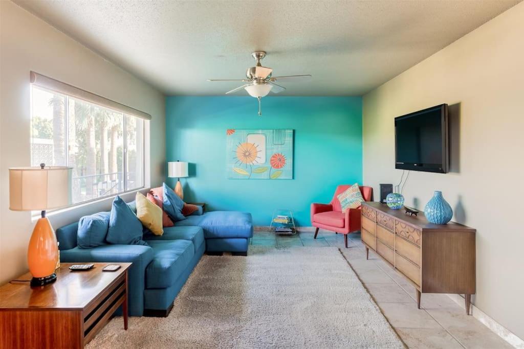 Mid Century Modern Near Old Town, Pool & Bbq Holiday home Scottsdale