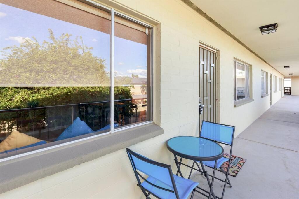 Mid Century Modern Near Old Town, Pool & Bbq Holiday home Scottsdale