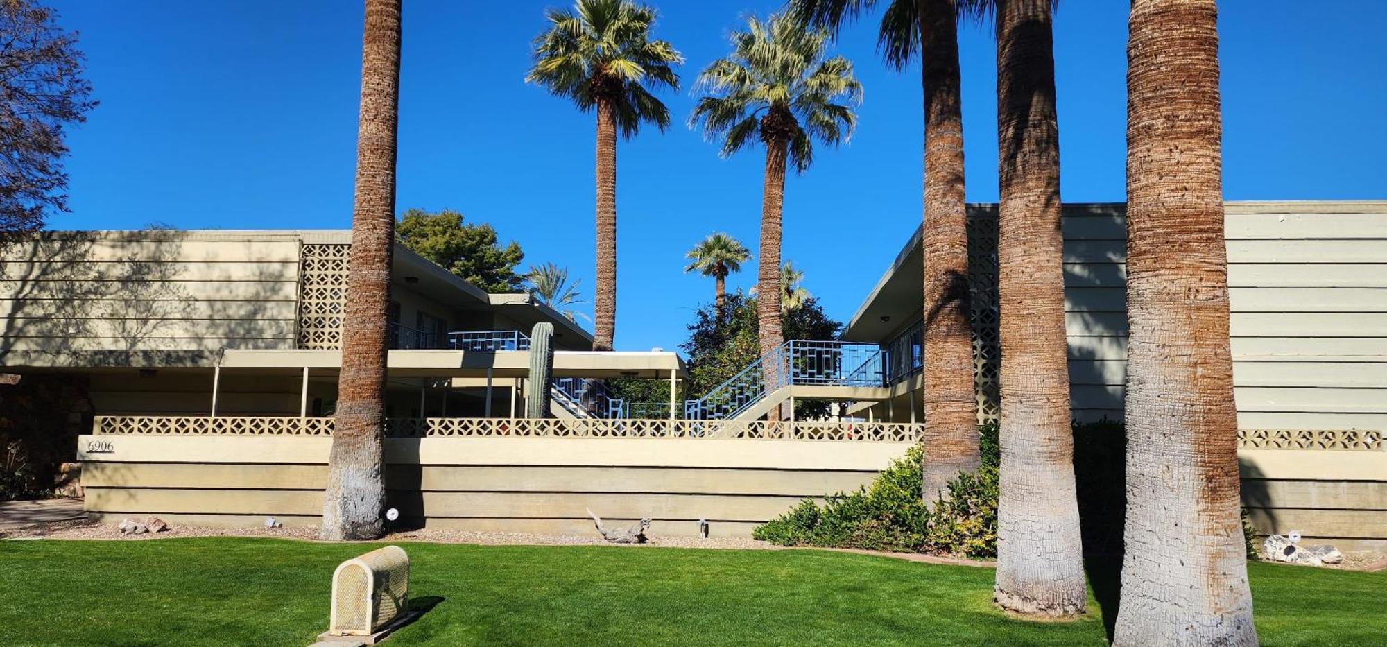 Holiday home Mid Century Modern Near Old Town, Pool & Bbq Scottsdale