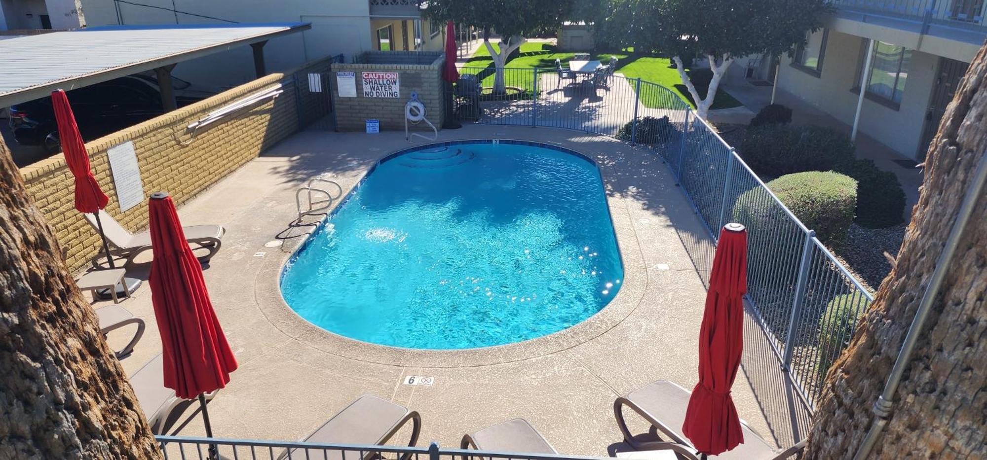 Mid Century Modern Near Old Town, Pool & Bbq Scottsdale