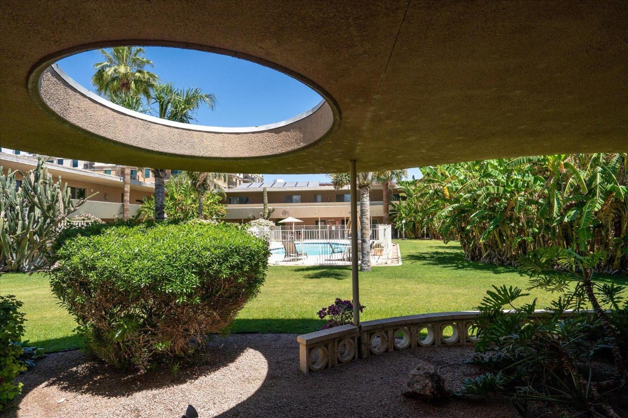 Tropical Abode *