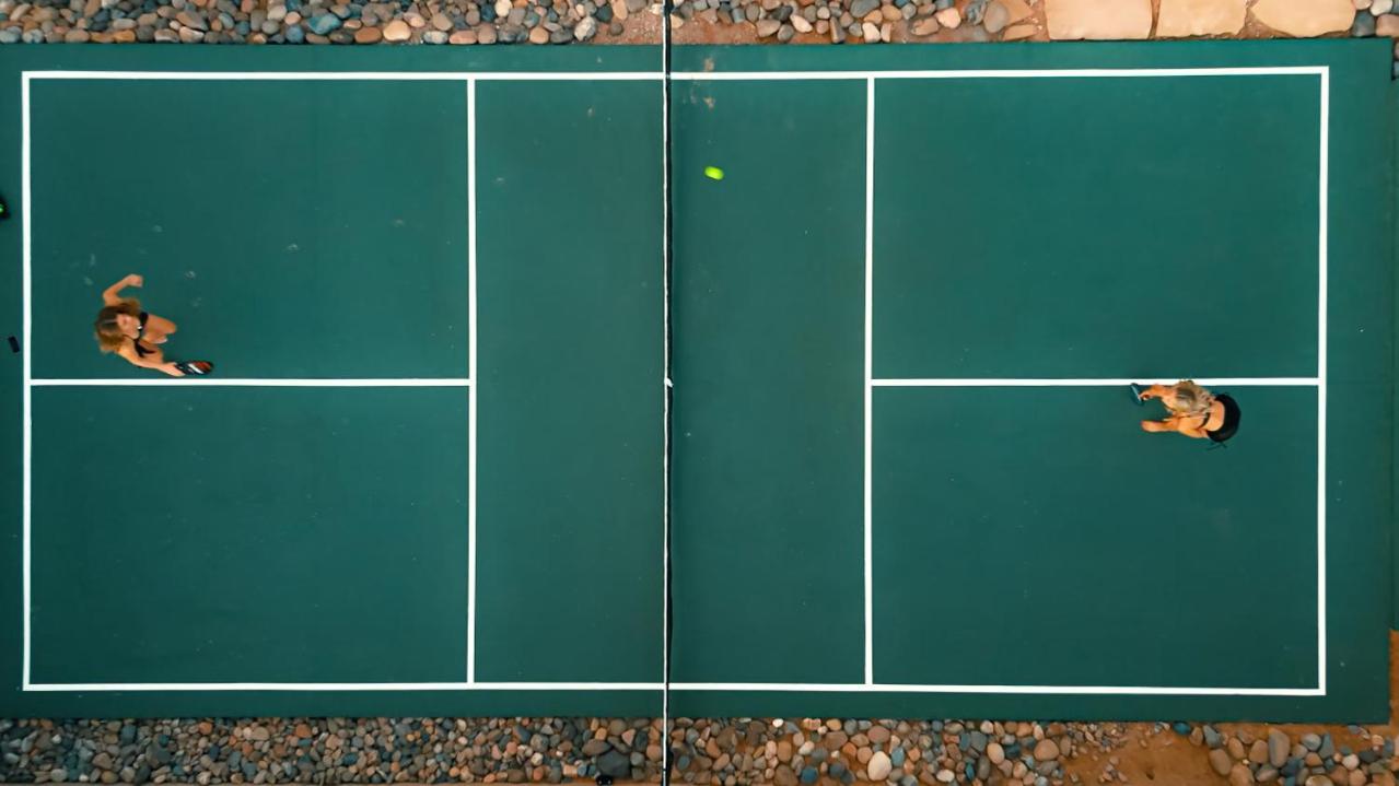 Amazing Views - Pickleball - Golf - Sleeps 25 Villa