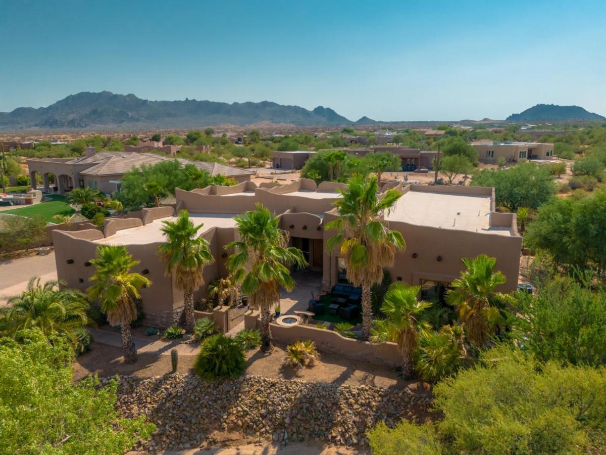 Amazing Views - Pickleball - Golf - Sleeps 25 Villa