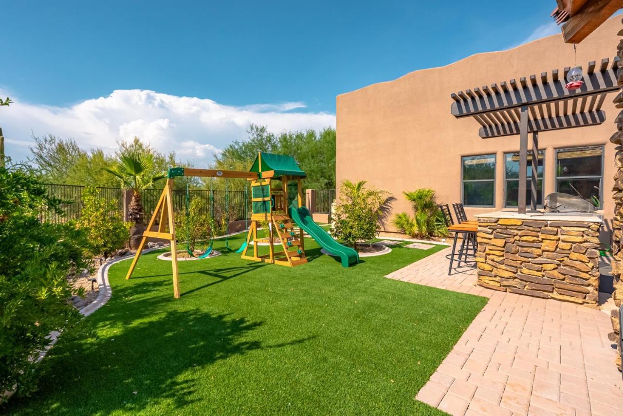 Amazing Views - Pickleball - Golf - Sleeps 25 Villa *