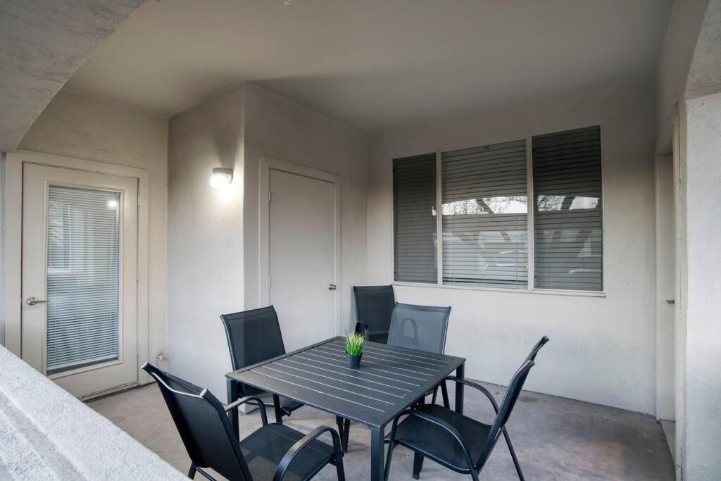 Modern 3-br Near West Gate * Scottsdale
