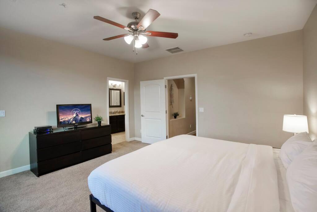 Holiday home 4-br Near Old Town Scottsdale