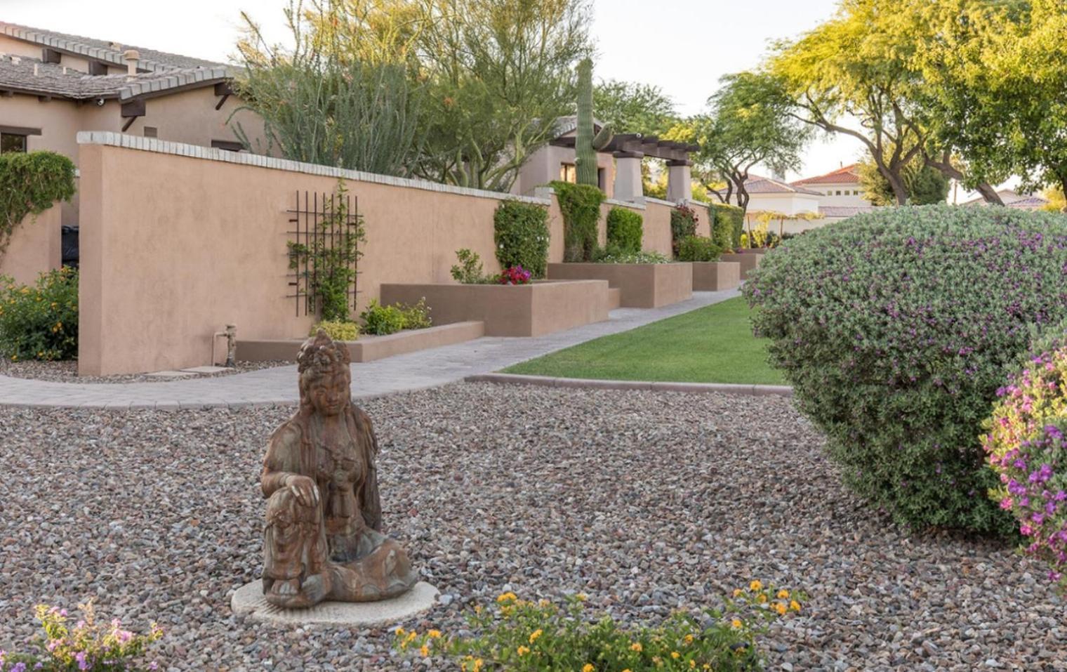 Private Pool & Hot Tub, Retreat - Large Luxury Smart *