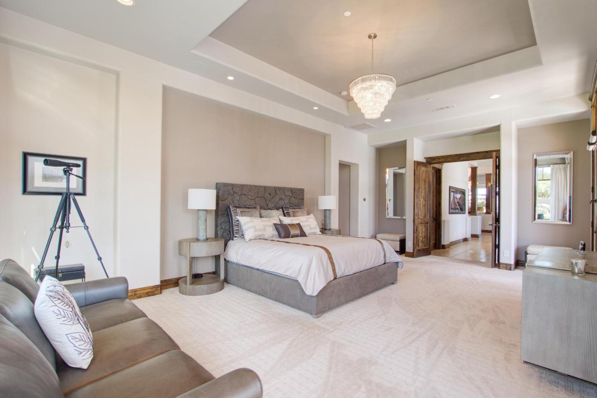 Private Pool & Hot Tub, Retreat - Large Luxury Smart * Scottsdale