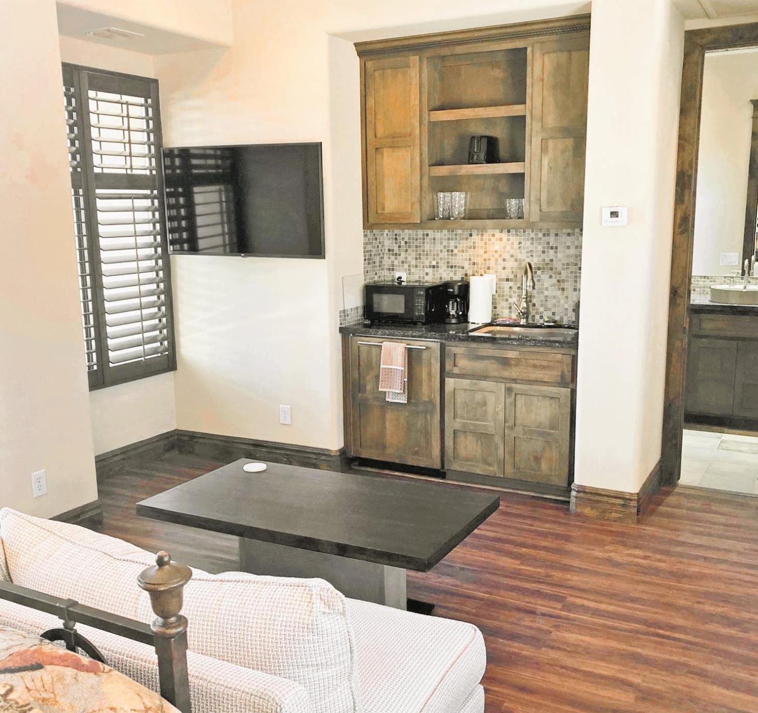 Private Pool & Hot Tub, Retreat - Large Luxury Smart Scottsdale